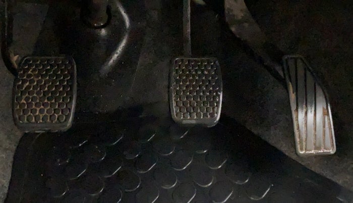 2018 Maruti Alto K10 VXI P, Petrol, Manual, 11,032 km, Pedals