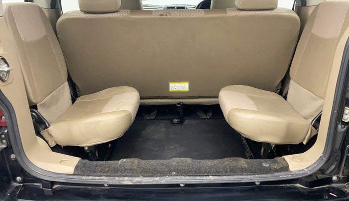 2019 Mahindra TUV300 T6+, Diesel, Manual, 21,665 km, Third Seat Row ( optional )
