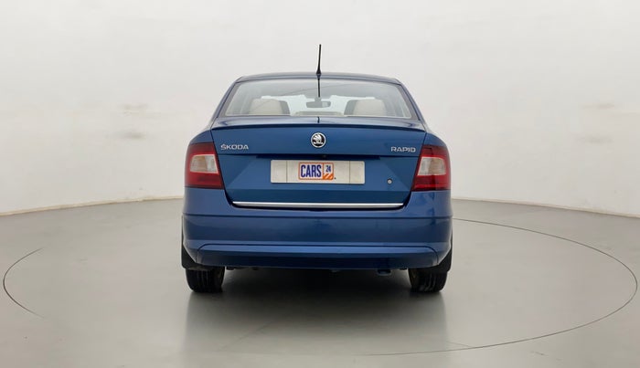 2017 Skoda Rapid STYLE 1.6 MPI MT, Petrol, Manual, 41,578 km, Back/Rear