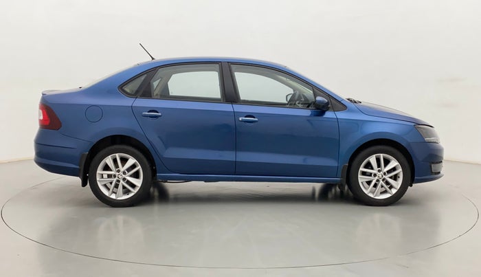 2017 Skoda Rapid STYLE 1.6 MPI MT, Petrol, Manual, 41,578 km, Right Side View