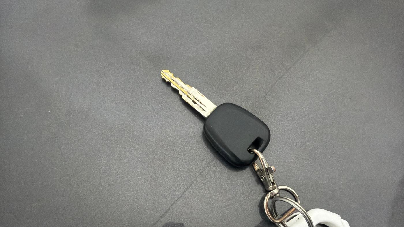 2017 Maruti Alto K10 VXI (O) AMT, Petrol, Automatic, 19,363 km, Key Close Up