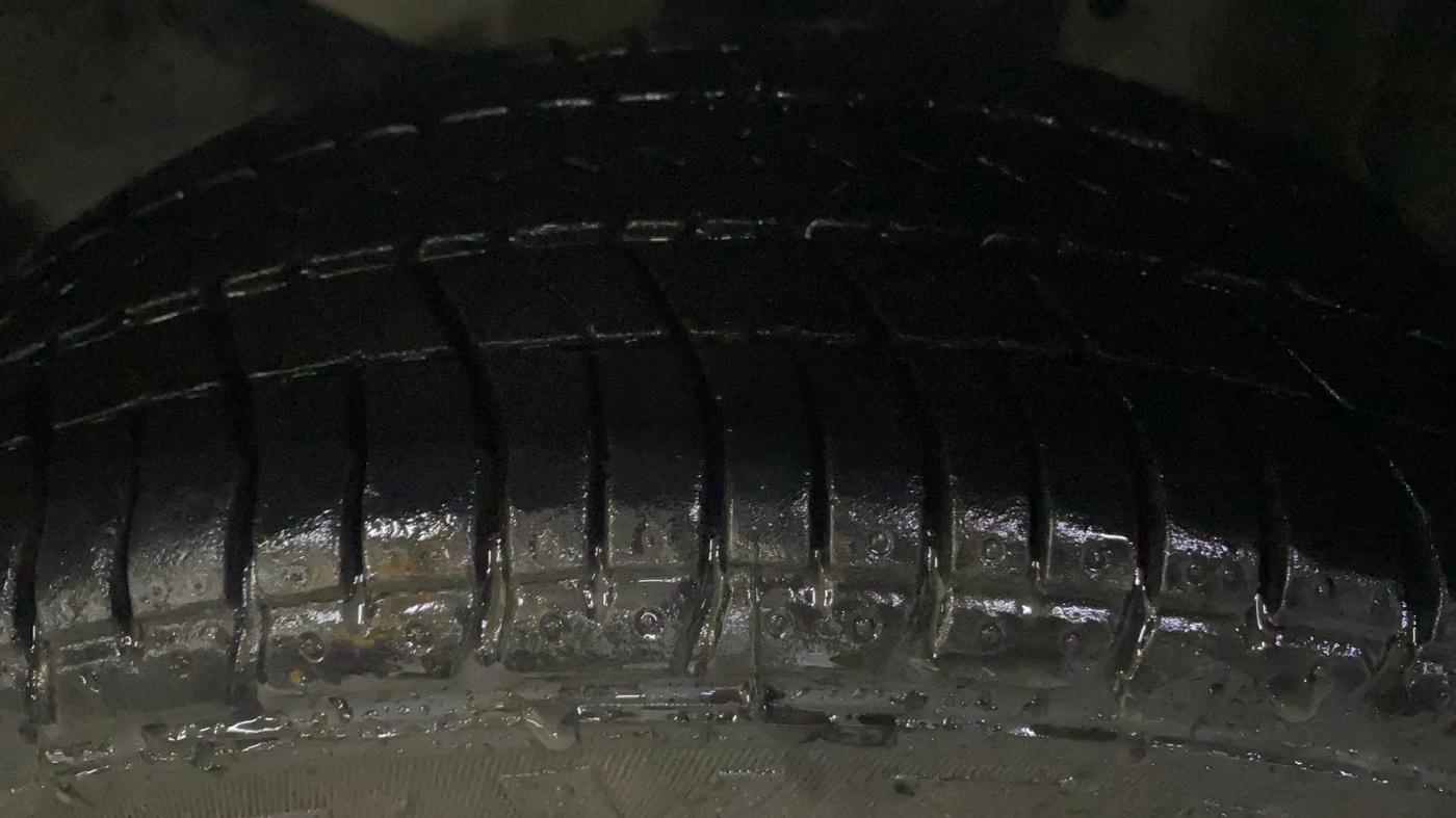 2013 Honda Brio VX AT, Petrol, Automatic, 97,745 km, Left Front Tyre Tread