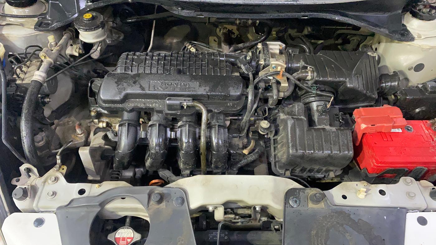 2013 Honda Brio VX AT, Petrol, Automatic, 97,745 km, Engine View