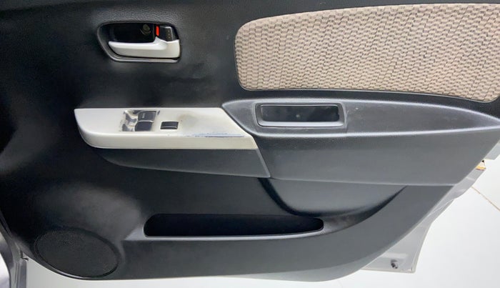 2013 Maruti Wagon R 1.0 LXI, Petrol, Manual, 39,951 km, Driver Side Door Panels Control