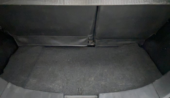 2013 Maruti Wagon R 1.0 LXI, Petrol, Manual, 39,951 km, Boot Inside