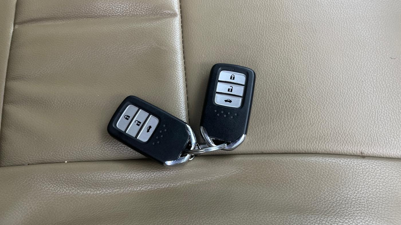 2018 Honda City 1.5L I-VTEC V MT, Petrol, Manual, 72,809 km, Key Close Up