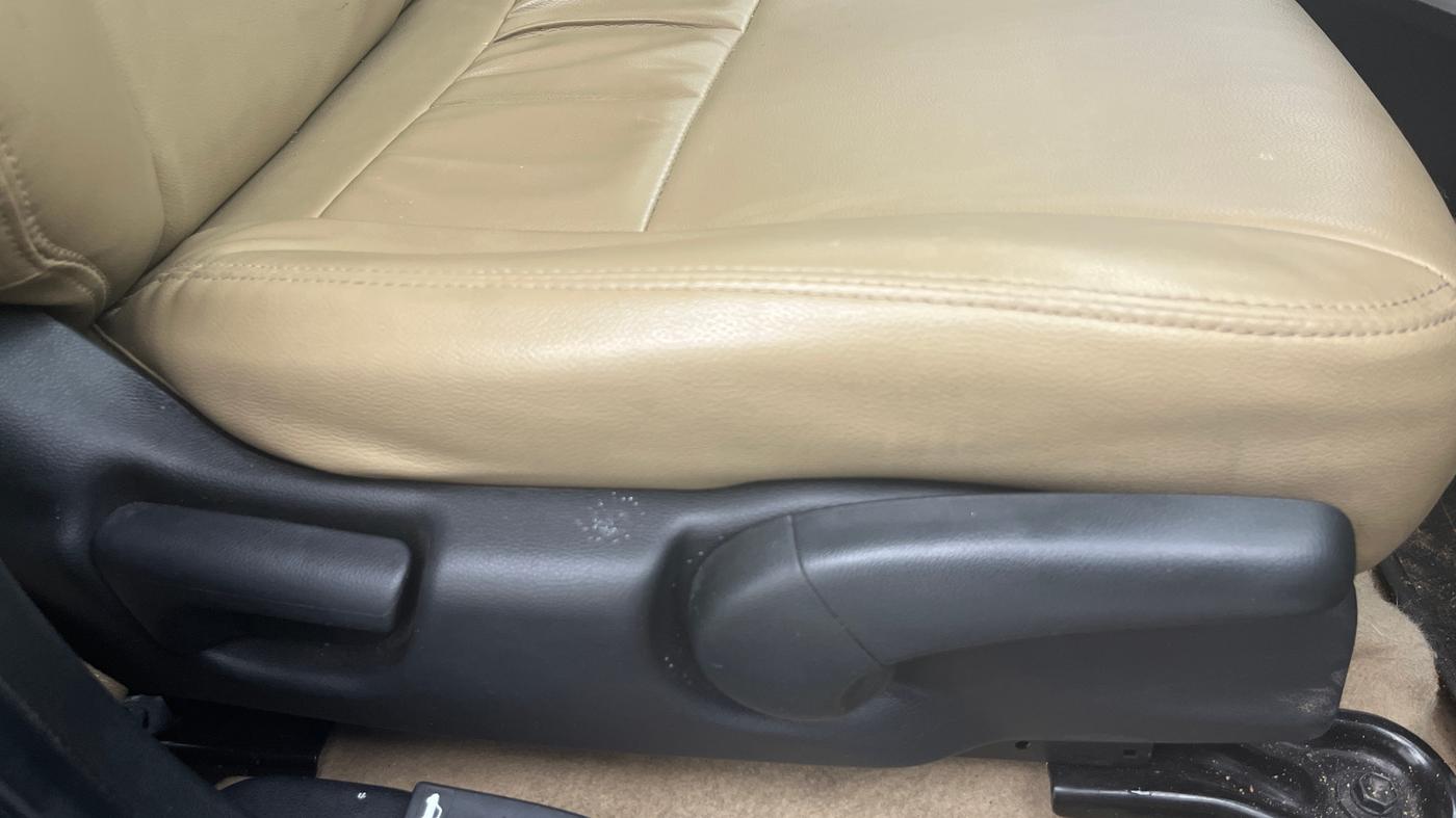 2018 Honda City 1.5L I-VTEC V MT, Petrol, Manual, 72,809 km, Driver Side Adjustment Panel