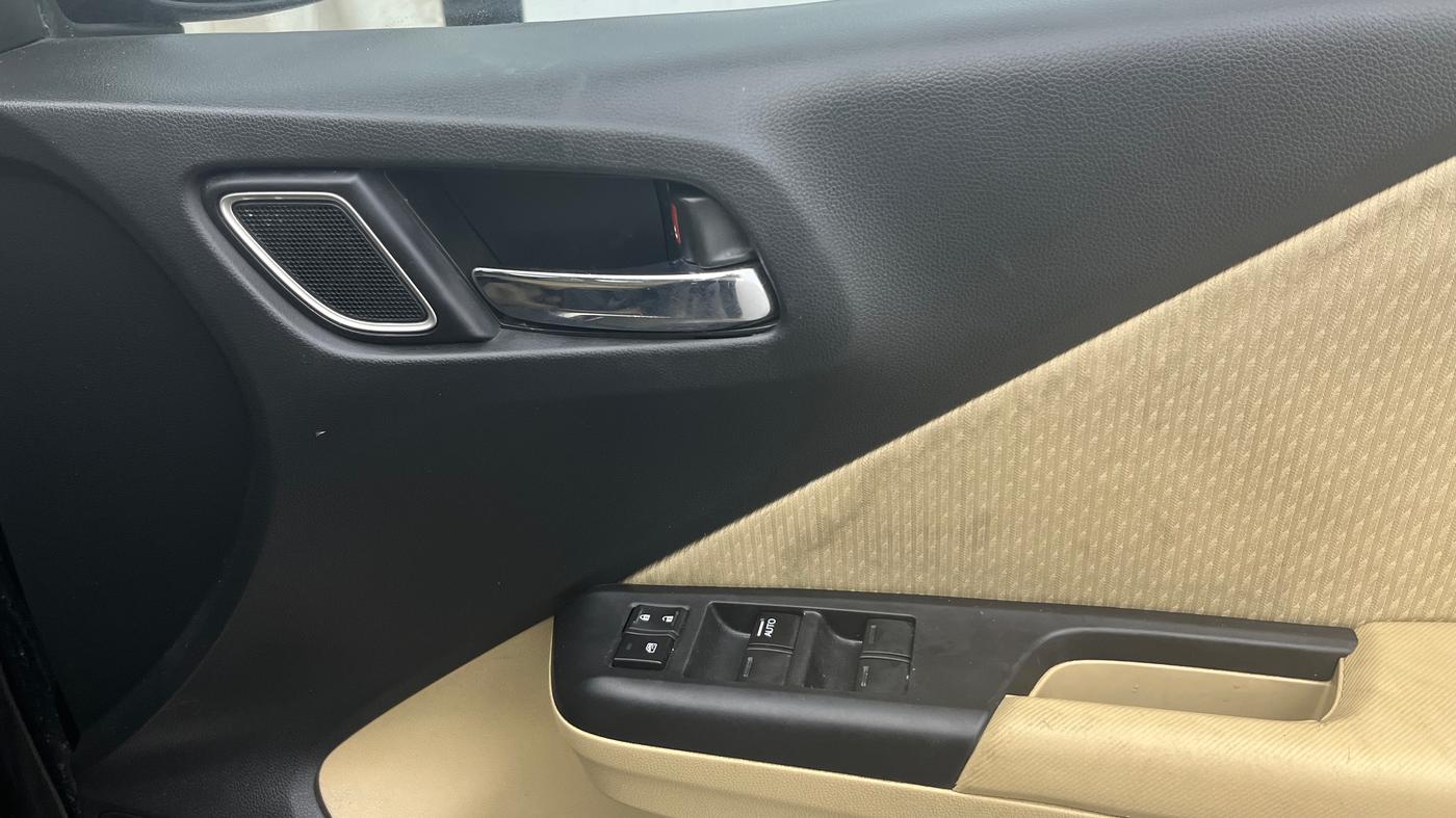 2018 Honda City 1.5L I-VTEC V MT, Petrol, Manual, 72,809 km, Driver Side Door Panels Control