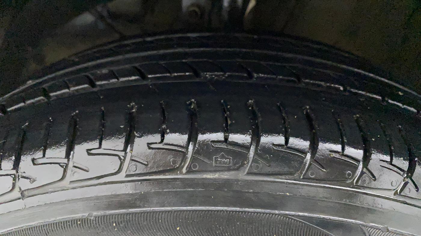 2018 Maruti Baleno DELTA CVT PETROL 1.2, Petrol, Automatic, 31,659 km, Left Front Tyre Tread