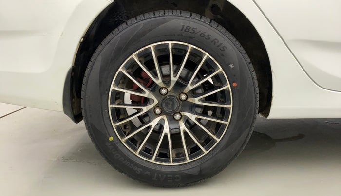 2013 Hyundai Verna FLUIDIC 1.6 EX CRDI AT, Diesel, Automatic, 87,578 km, Right Rear Wheel