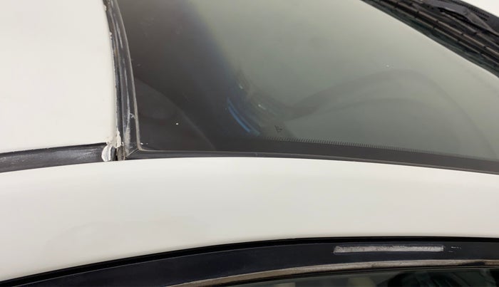 2013 Hyundai Verna FLUIDIC 1.6 EX CRDI AT, Diesel, Automatic, 87,578 km, Right A pillar - Slightly rusted