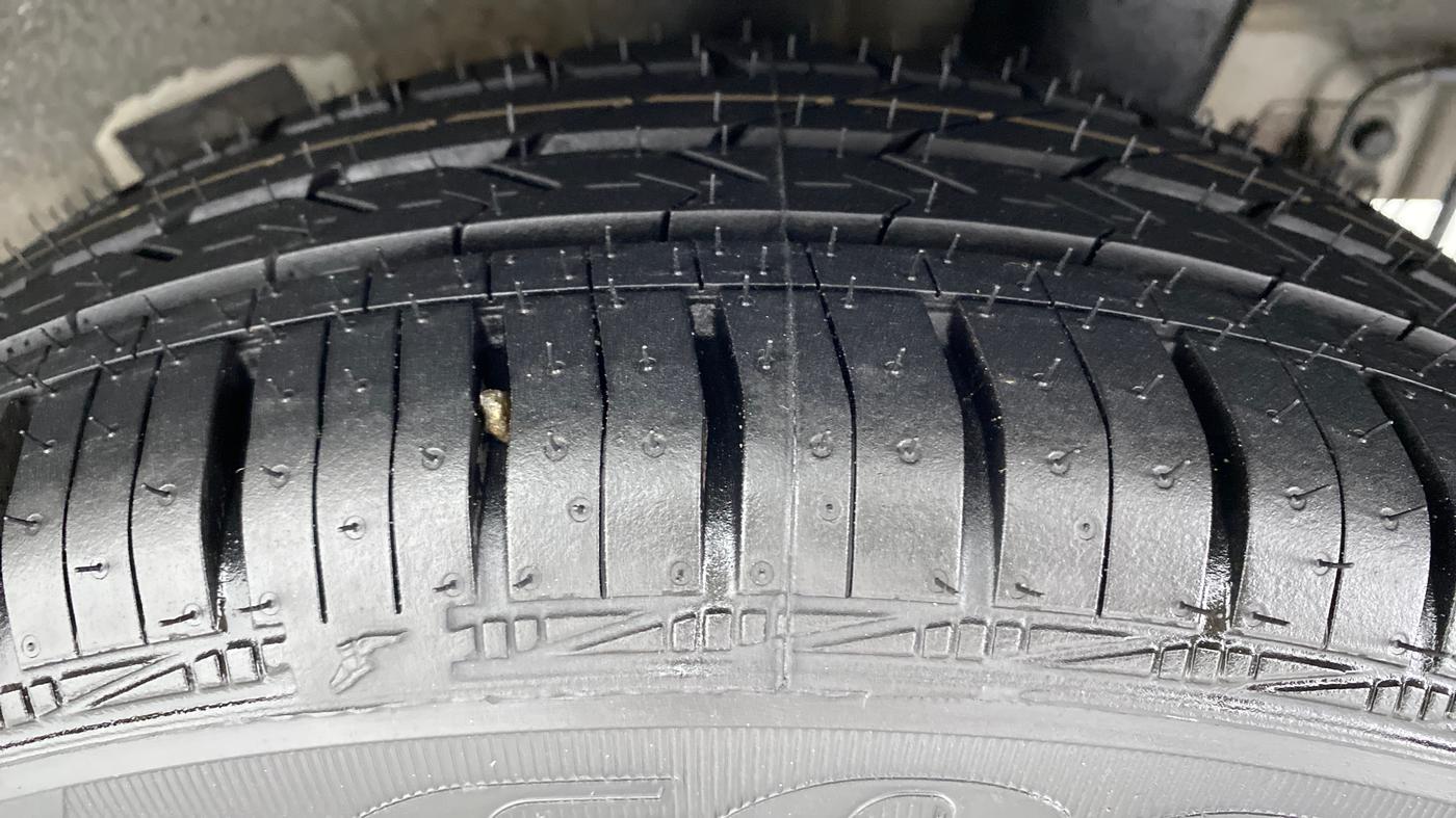 2015 Hyundai Grand i10 ASTA 1.2 AT VTVT, Petrol, Automatic, 57,941 km, Left Rear Tyre Tread