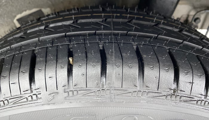 2015 Hyundai Grand i10 ASTA 1.2 AT VTVT, Petrol, Automatic, 57,941 km, Left Rear Tyre Tread