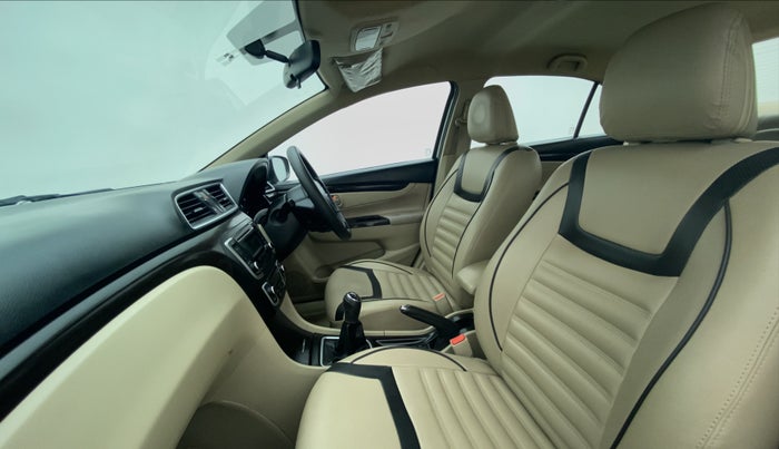 2017 Maruti Ciaz DELTA 1.3 DDIS SHVS, Diesel, Manual, 85,766 km, Right Side Front Door Cabin View