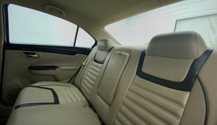 2017 Maruti Ciaz DELTA 1.3 DDIS SHVS, Diesel, Manual, 85,766 km, Right Side Door Cabin View