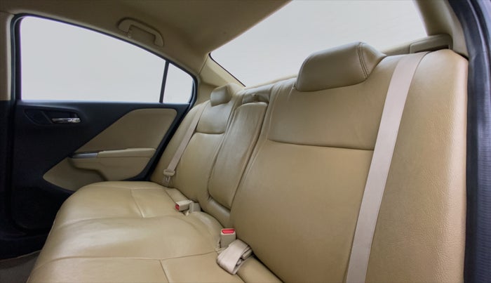 2014 Honda City V MT PETROL, Petrol, Manual, 50,617 km, Right Side Rear Door Cabin