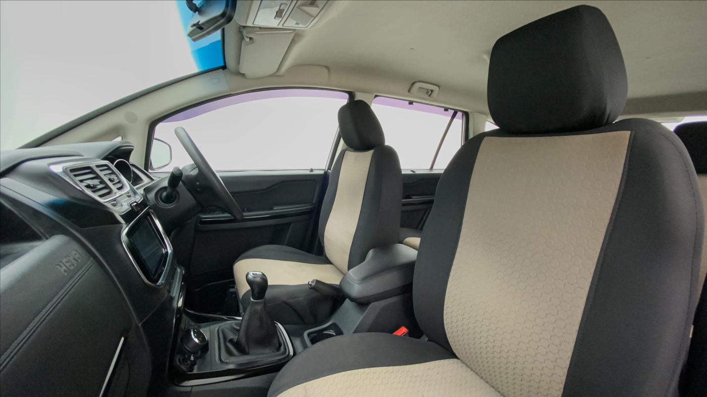 2019 Tata Hexa Varicor 400 XM, Diesel, Manual, 52,408 km, Right Side Front Door Cabin