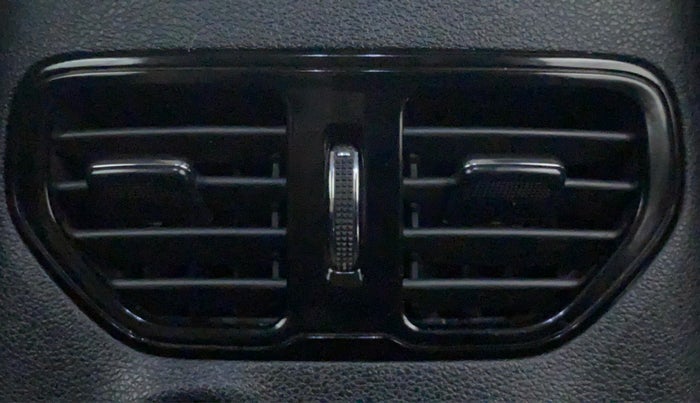 2019 Tata Hexa Varicor 400 XM, Diesel, Manual, 52,408 km, Rear AC Vents