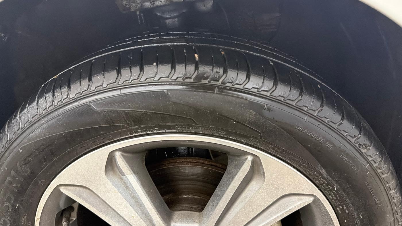 2019 Hyundai Verna 1.6 VTVT SX, Petrol, Manual, 91,225 km, Right Front Tyre Tread