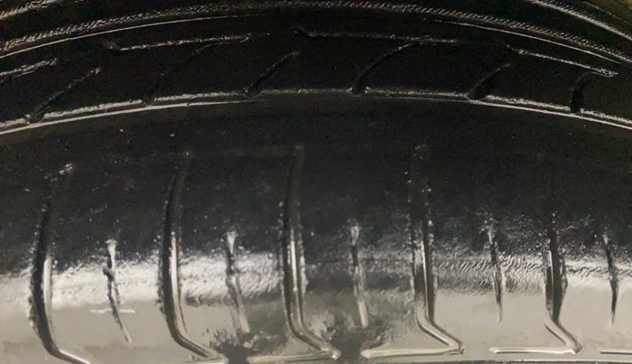 2018 Jeep Compass LIMITED 1.4 PETROL AT, Petrol, Automatic, 77,829 km, Left Front Tyre Tread