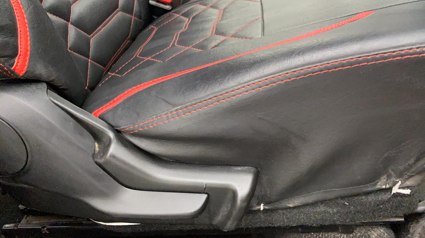 2017 Maruti Baleno DELTA PETROL 1.2, CNG, Manual, 1,01,522 km, Driver Side Adjustment Panel