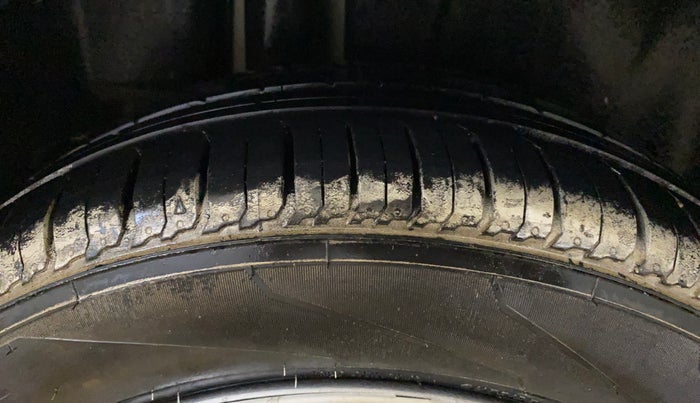 2018 Maruti Ciaz SIGMA 1.4 MT PETROL, Petrol, Manual, 45,657 km, Right Rear Tyre Tread