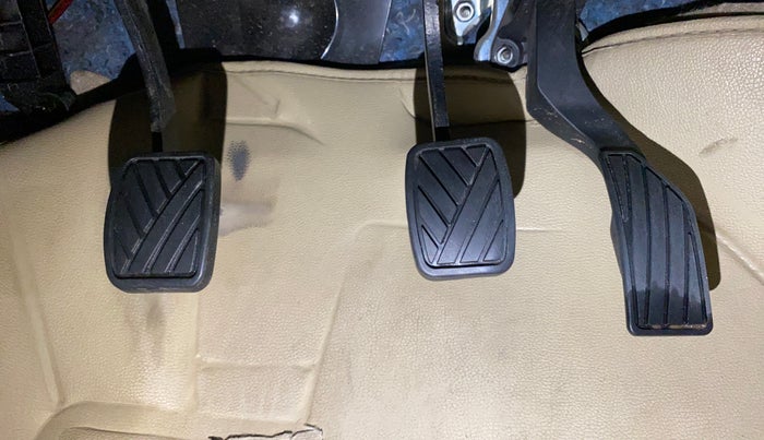 2018 Maruti Ciaz SIGMA 1.4 MT PETROL, Petrol, Manual, 45,657 km, Pedals