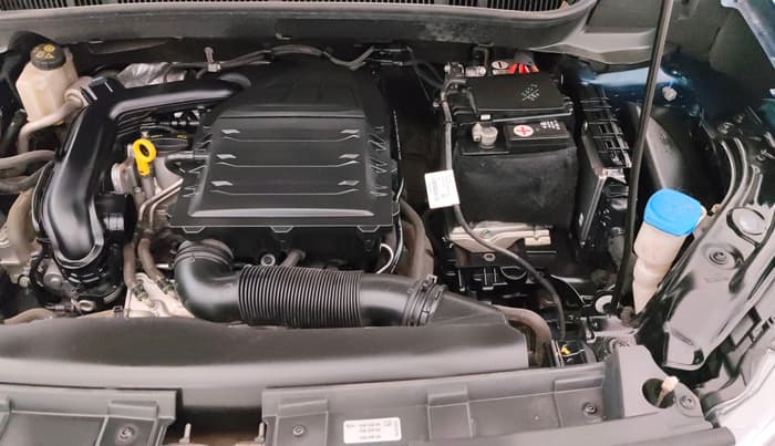 2023 Volkswagen TAIGUN TOPLINE 1.0 TSI MT, Petrol, Manual, 24,834 km, Engine View - Left