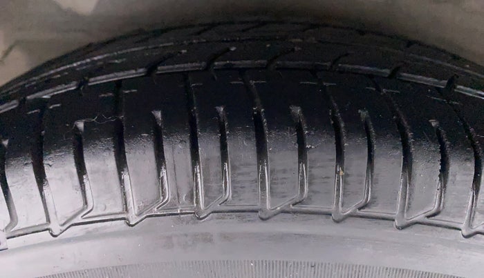 2013 Hyundai i10 MAGNA 1.2 KAPPA2, Petrol, Manual, 87,736 km, Right Rear Tyre Tread