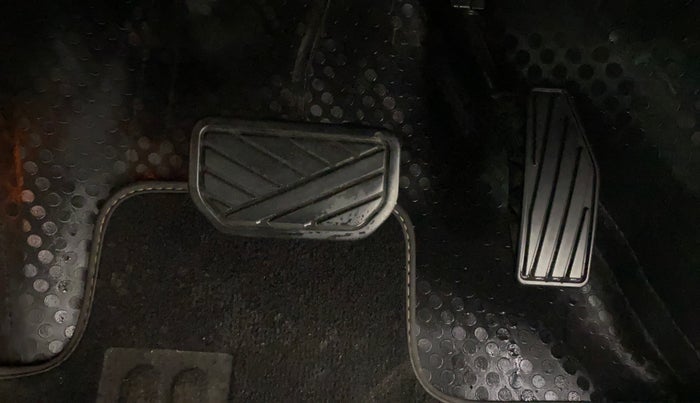 2020 Toyota Glanza V CVT, Petrol, Automatic, 59,309 km, Pedals