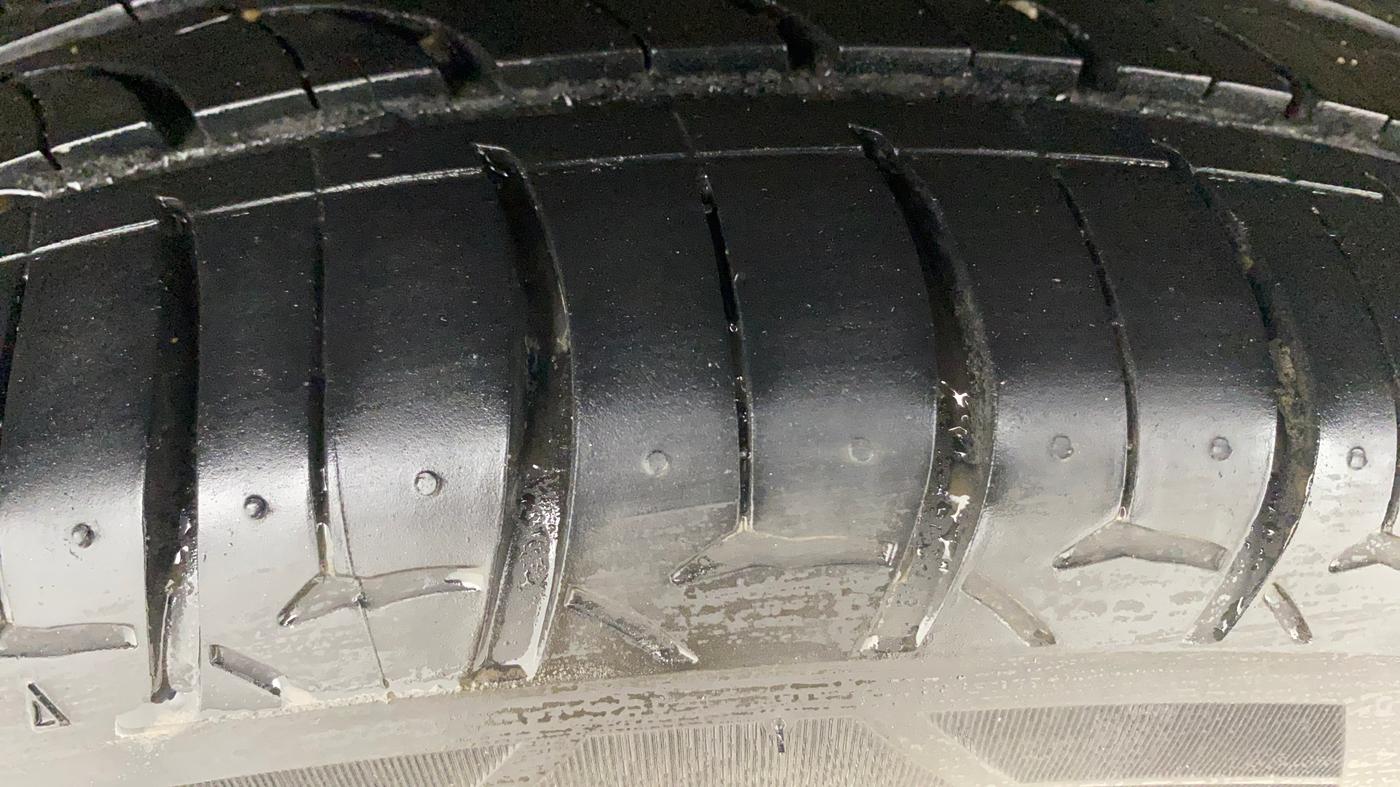 2020 Toyota Glanza V CVT, Petrol, Automatic, 59,340 km, Right Rear Tyre Tread
