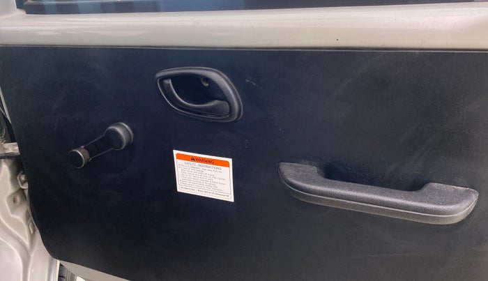 2020 Maruti Eeco 5 STR WITH A/C+HTR CNG, CNG, Manual, 1,28,645 km, Driver Side Door Panels Control