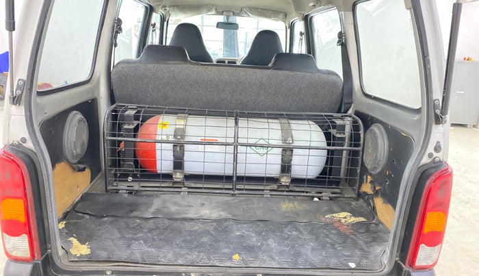 2020 Maruti Eeco 5 STR WITH A/C+HTR CNG, CNG, Manual, 1,28,645 km, Boot Inside