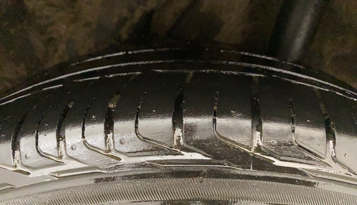 2019 Hyundai VENUE SX 1.4 CRDI, Diesel, Manual, 82,446 km, Left Rear Tyre Tread