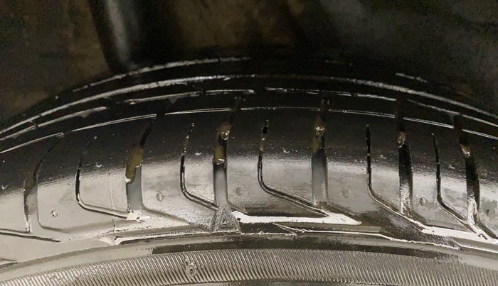 2019 Hyundai VENUE SX 1.4 CRDI, Diesel, Manual, 82,446 km, Right Rear Tyre Tread