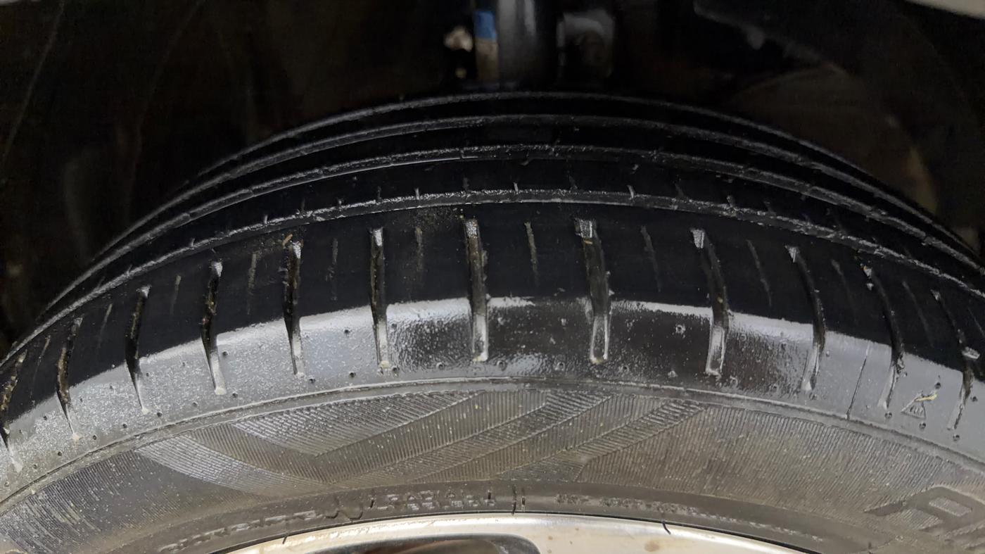 2023 Maruti Baleno ALPHA 1.2 AGS, Petrol, Automatic, 49,492 km, Right Front Tyre Tread