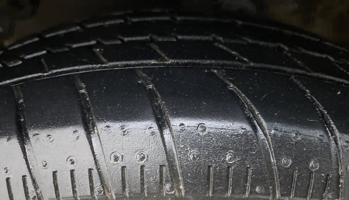 2020 Maruti Celerio VXI CNG OPT, CNG, Manual, 42,439 km, Left Front Tyre Tread