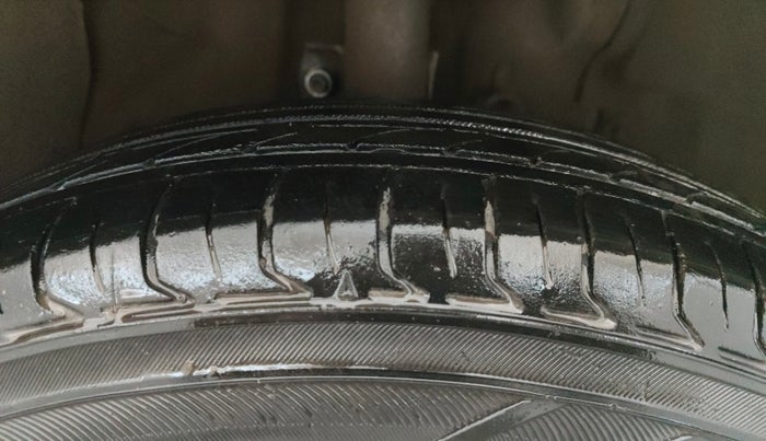 2014 Fiat Punto EVO ACTIVE 1.3 MULTIJET, Diesel, Manual, 79,687 km, Right Front Tyre Tread