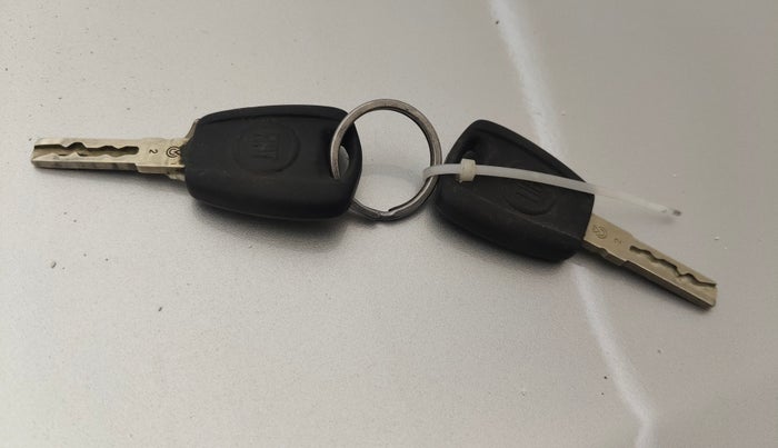 2014 Fiat Punto EVO ACTIVE 1.3 MULTIJET, Diesel, Manual, 79,687 km, Key Close Up