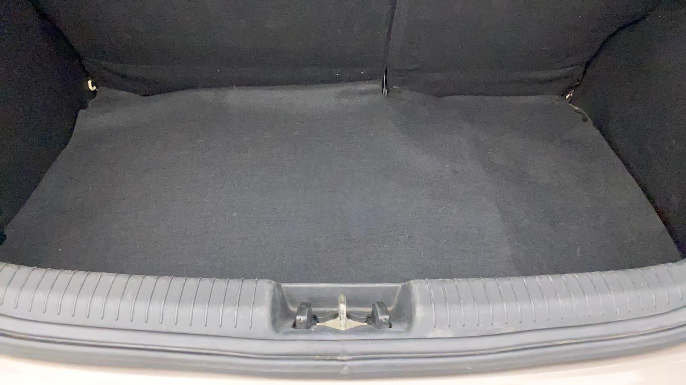 2013 Hyundai i20 SPORTZ 1.4 CRDI, Diesel, Manual, 45,273 km, Boot Inside