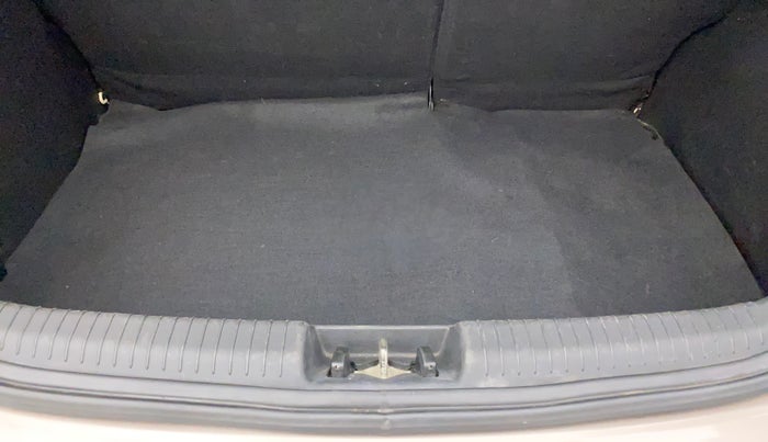2013 Hyundai i20 SPORTZ 1.4 CRDI, Diesel, Manual, 45,273 km, Boot Inside