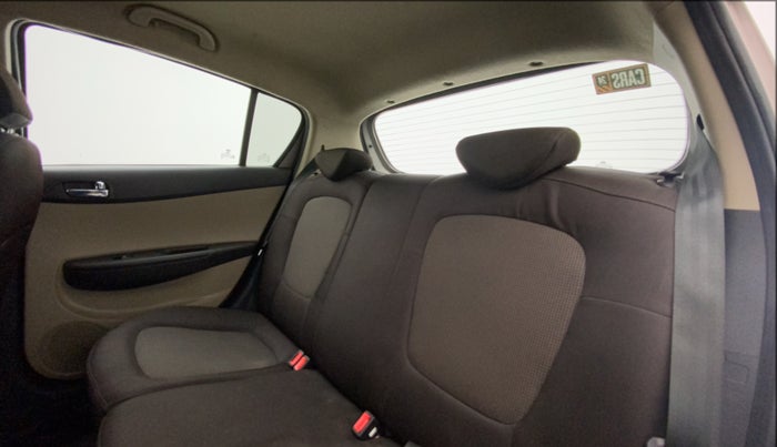 2013 Hyundai i20 SPORTZ 1.4 CRDI, Diesel, Manual, 45,273 km, Right Side Rear Door Cabin