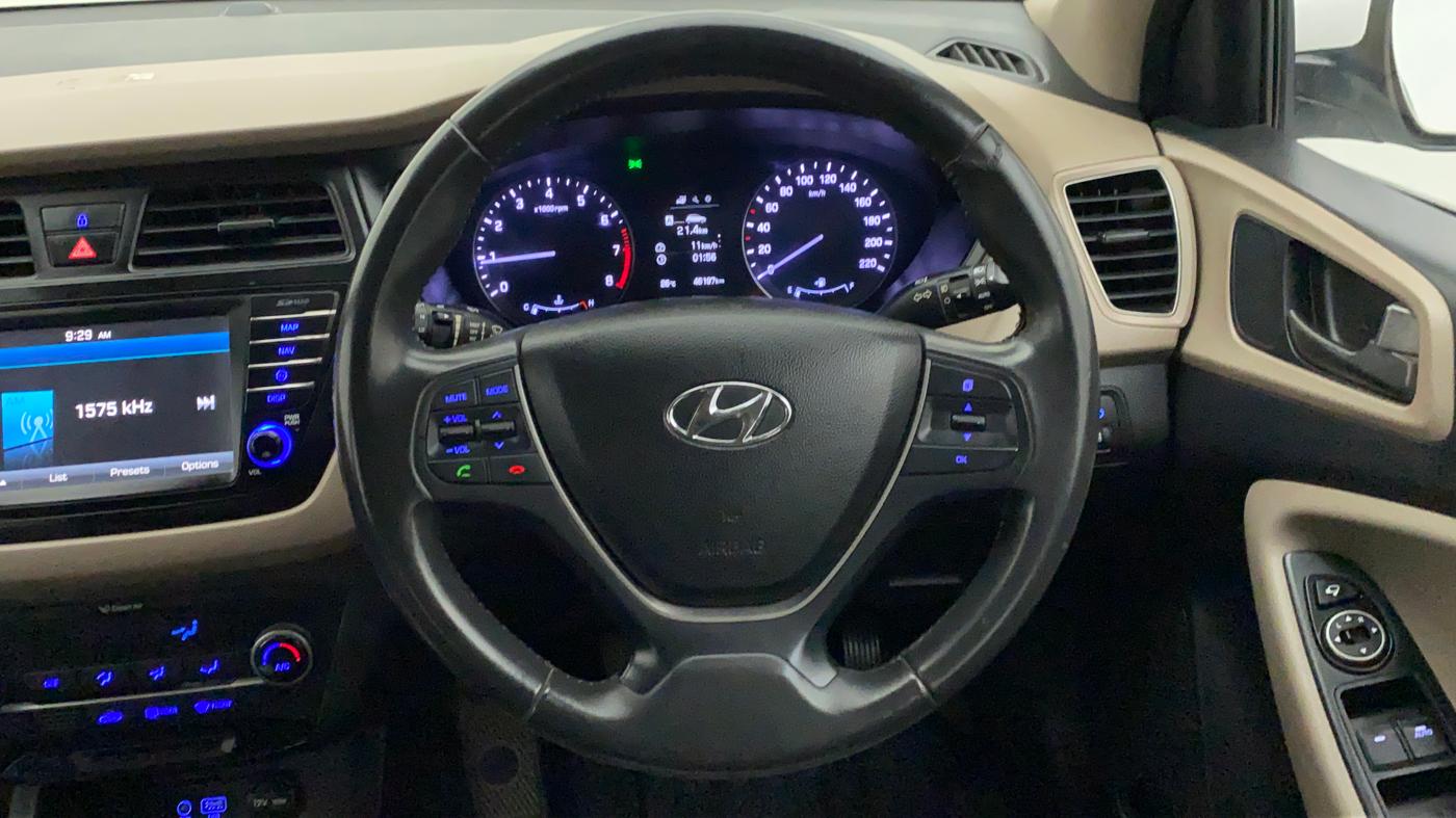 2016 Hyundai Elite i20 ASTA 1.2 (O), Petrol, Manual, 46,177 km, Steering Wheel Close Up