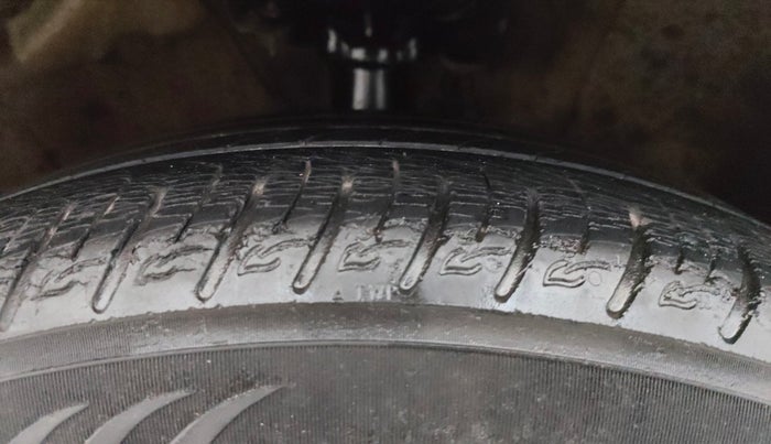 2019 Hyundai VENUE SX 1.4 CRDI, Diesel, Manual, 53,723 km, Right Front Tyre Tread