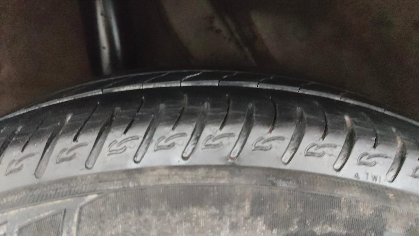 2019 Hyundai VENUE SX 1.4 CRDI, Diesel, Manual, 53,723 km, Right Rear Tyre Tread