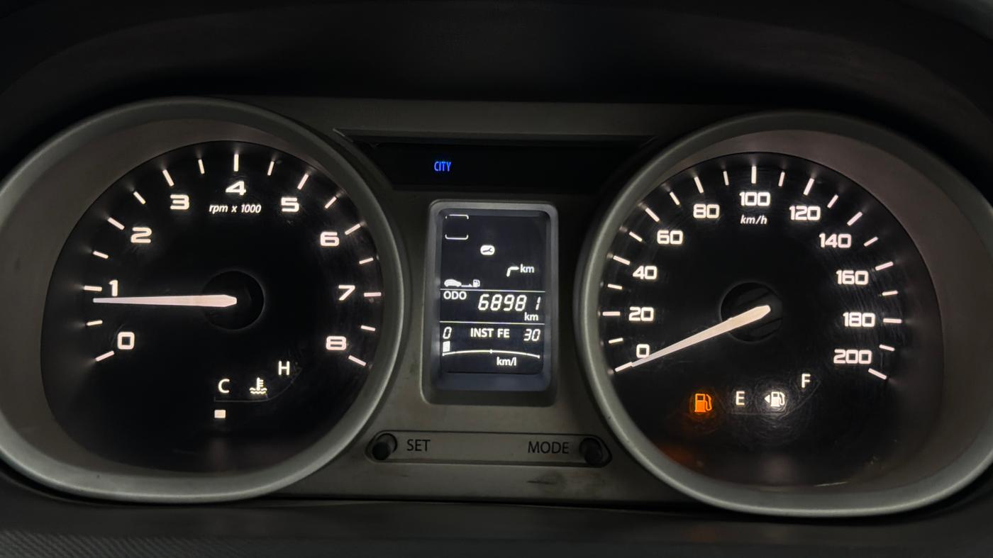 2016 Tata Tiago XZ PLUS PETROL, Petrol, Manual, 68,969 km, Odometer Image