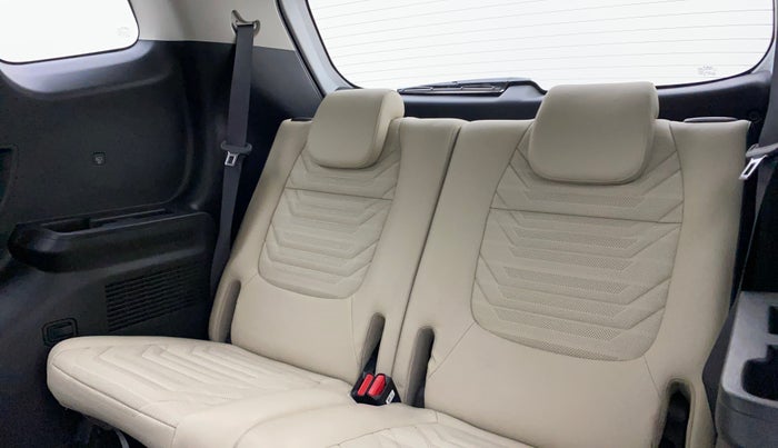 2022 KIA CARENS LUXURY 1.4 PETROL 7 STR, Petrol, Manual, 12,882 km, Third Seat Row ( optional )