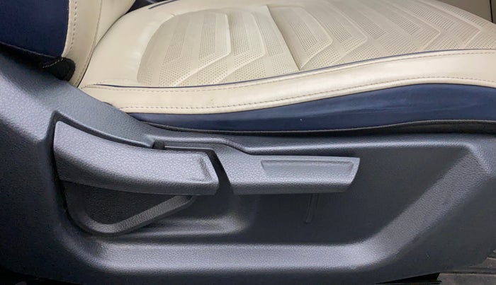 2022 KIA CARENS LUXURY 1.4 PETROL 7 STR, Petrol, Manual, 12,882 km, Driver Side Adjustment Panel