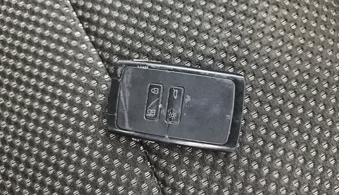 2021 Renault TRIBER RXZ, Petrol, Manual, 69,919 km, Key Close Up