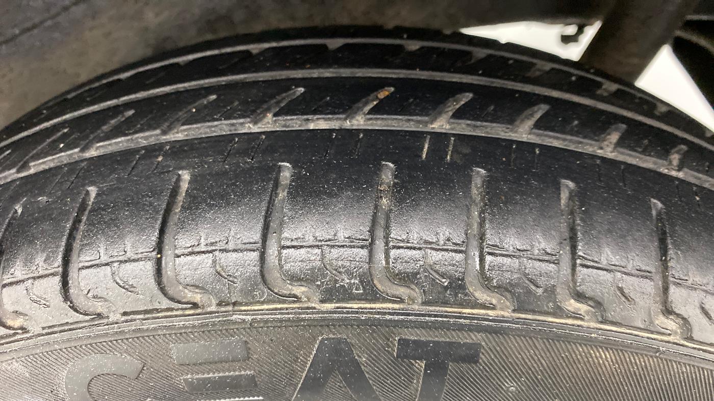 2018 Maruti Wagon R 1.0 VXI AMT, Petrol, Automatic, 14,359 km, Left Rear Tyre Tread